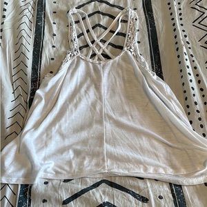 No boundaries tank- medium